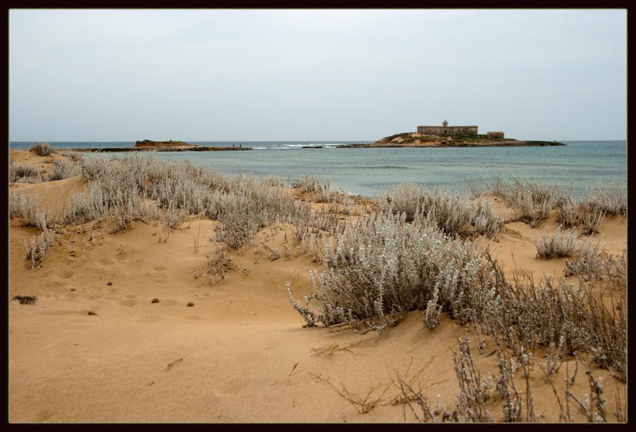 Anna'S House Near The Sandy Beach And With Wifi Avola Exterior foto
